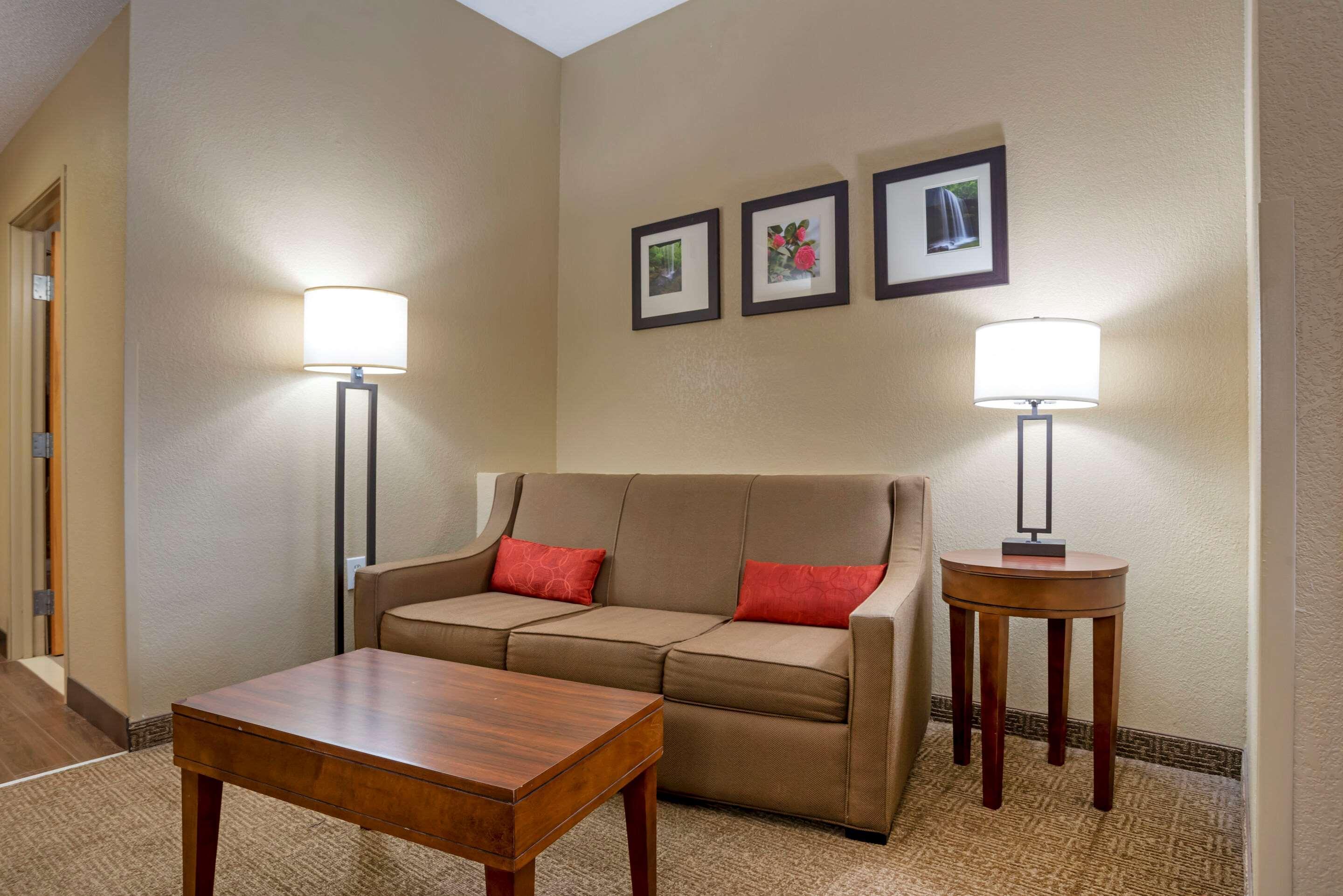 Comfort Suites Oxford I-20 Exit 188 Exterior foto